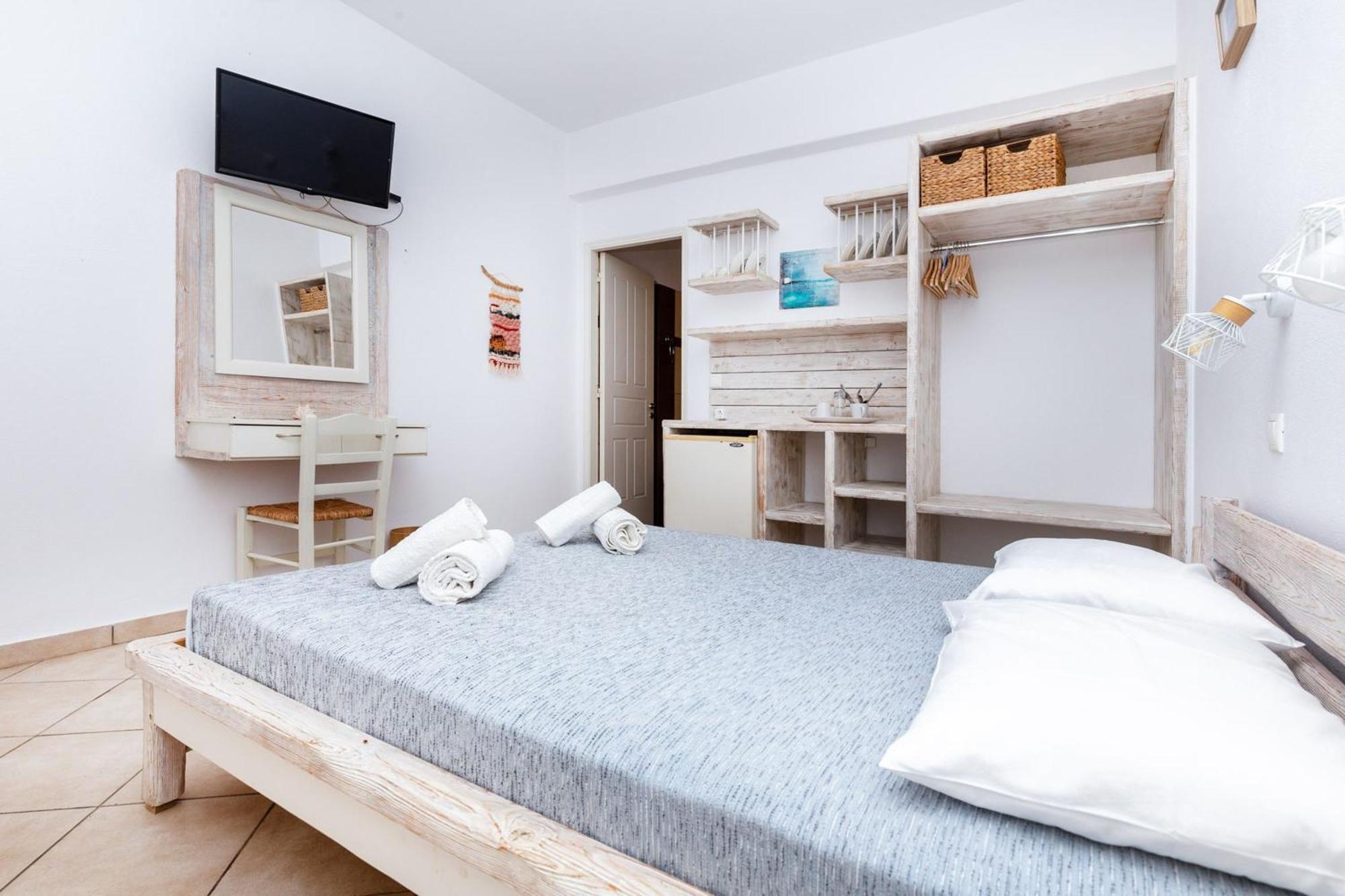 Harama Hotel Schinousa Schoinoussa 外观 照片