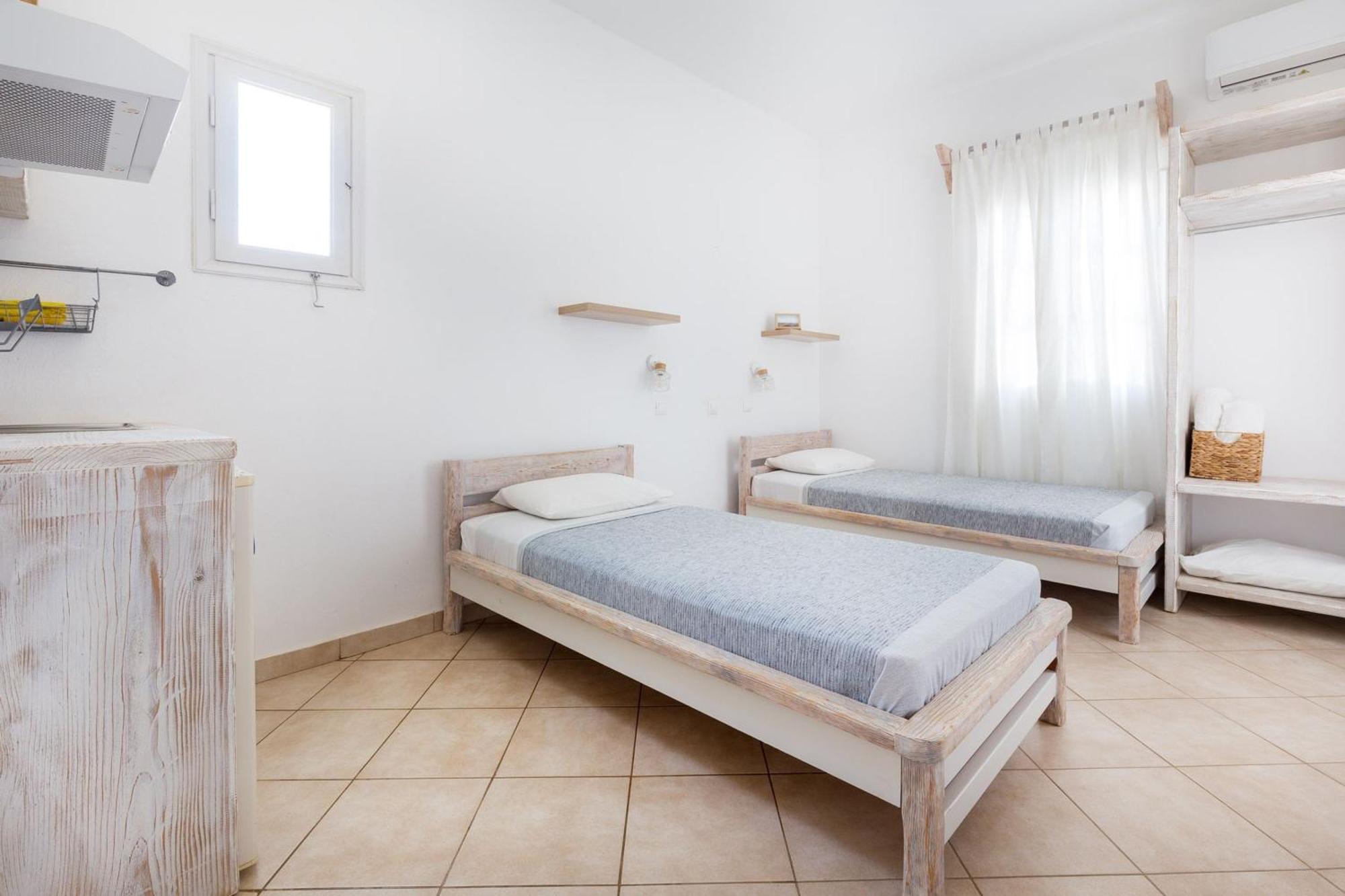 Harama Hotel Schinousa Schoinoussa 外观 照片